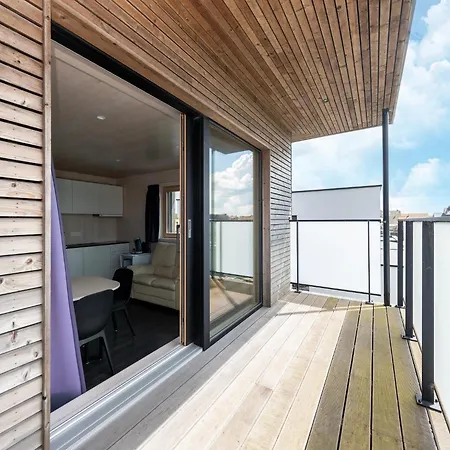 Beachside Eco Retreat, Cleaning Included Daire Middelkerke