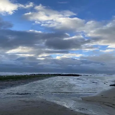 In Near Beach, Cleaning Included *